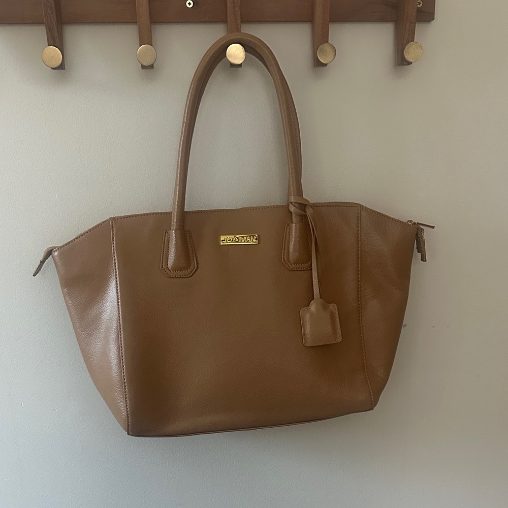 JOY & IMÁN Tan Leather Tote